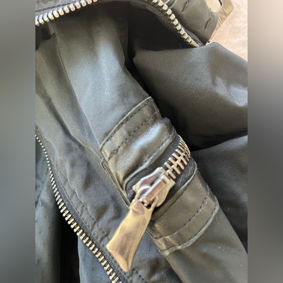 Winter coat - Picture 4 of 9